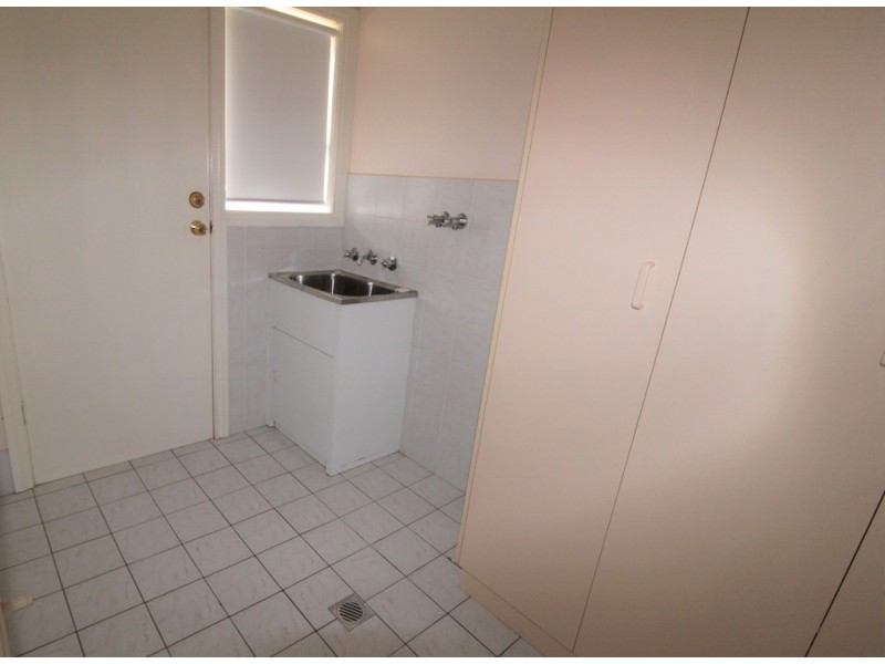 4/7 Meakin Street, Griffith NSW 2680