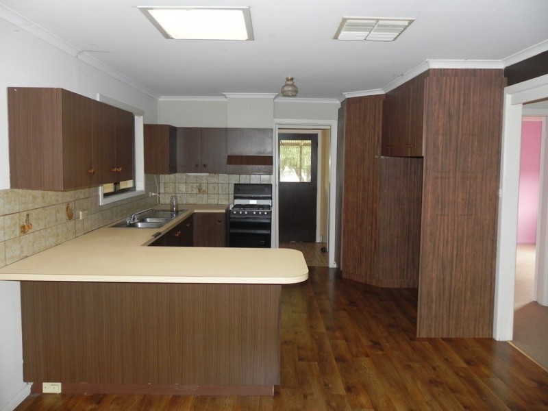 47 Gratton, Hillston NSW 2675