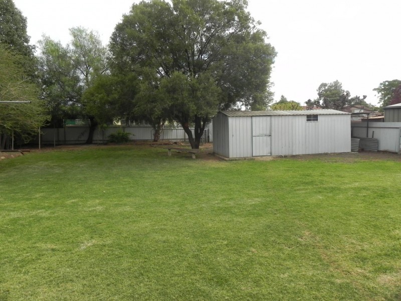 47 Gratton, Hillston NSW 2675