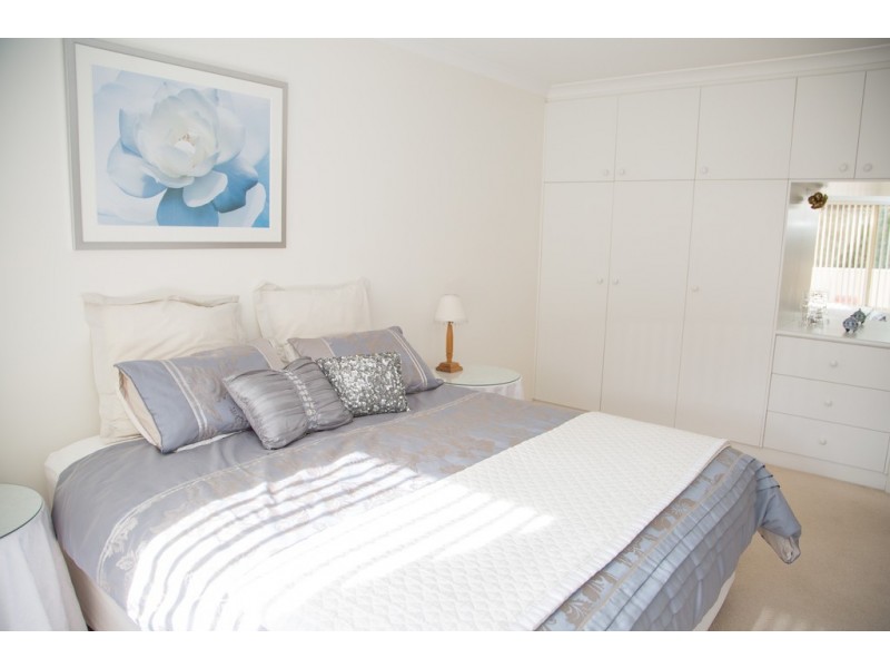 2/13 Powys Place, Griffith NSW 2680