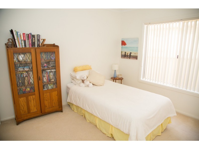 2/13 Powys Place, Griffith NSW 2680