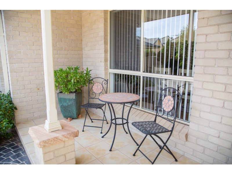 2/13 Powys Place, Griffith NSW 2680