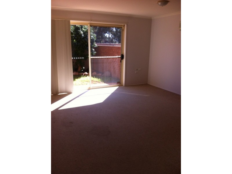 3/35 Coolah Street, Griffith NSW 2680