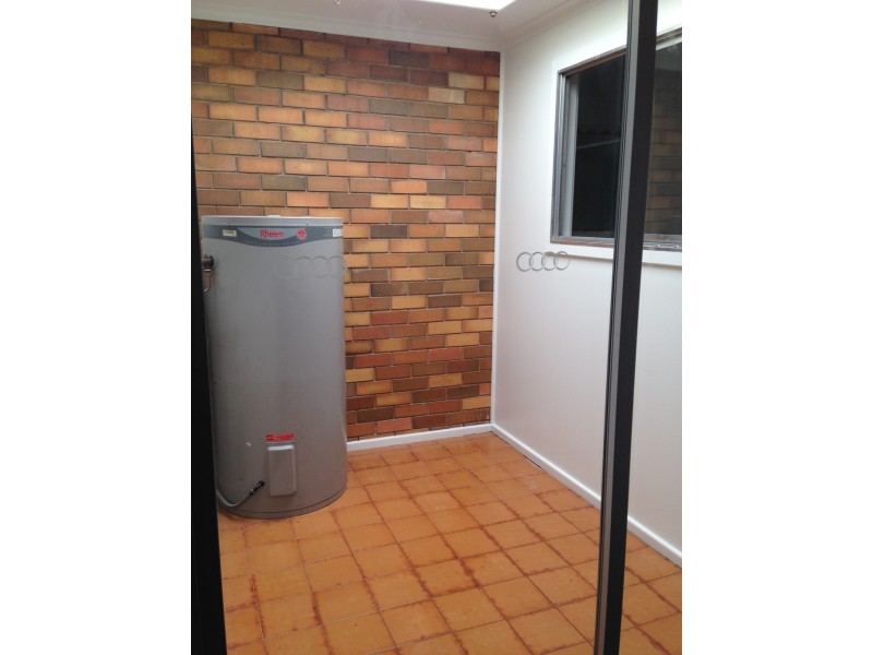 2/20 OLYMPIC STREET, Griffith NSW 2680