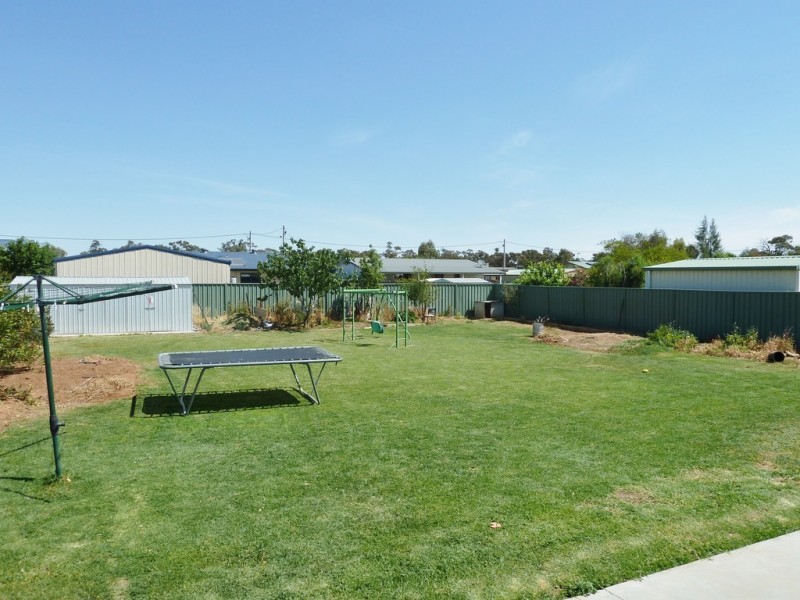 18 BARWIDGEE BOULEVARD, Darlington Point NSW 2706