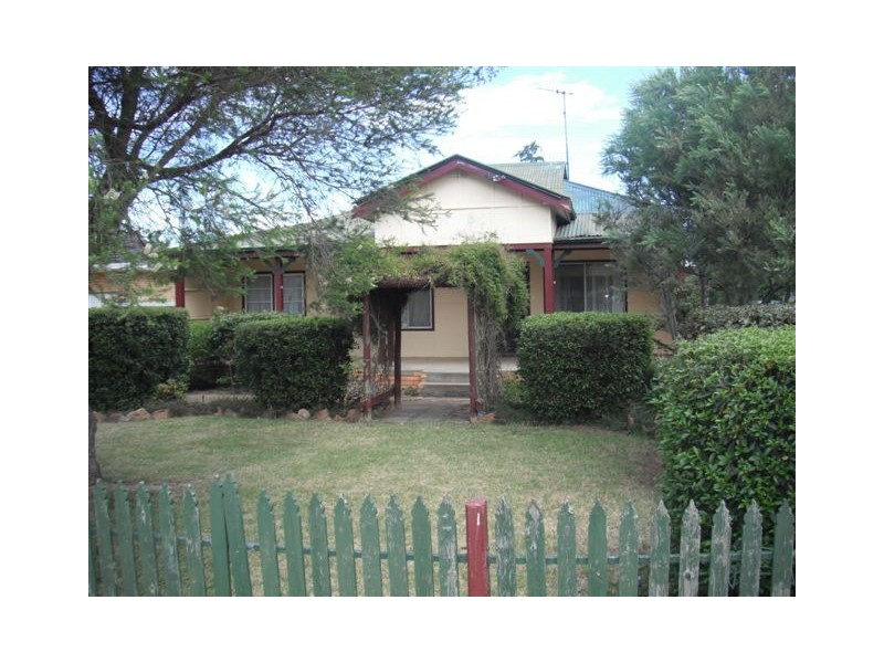60 Merrigal Street, Griffith NSW 2680