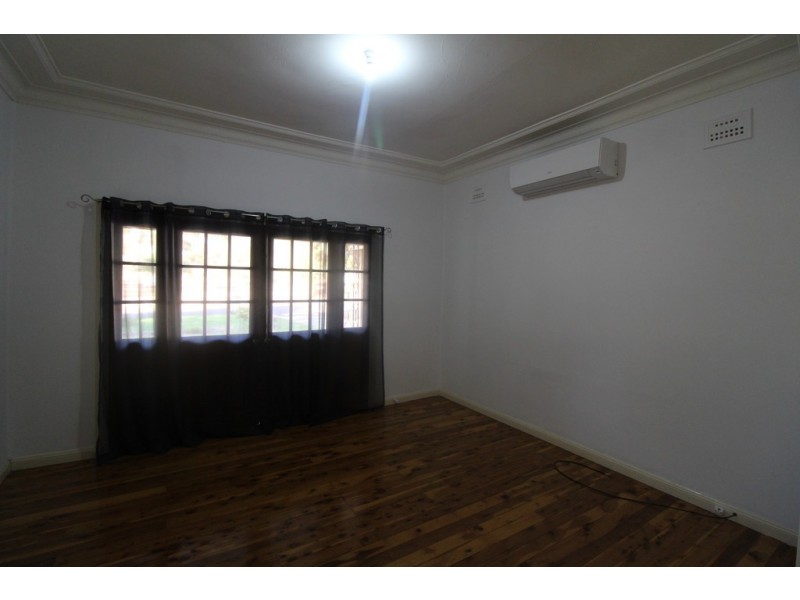 6 Binguie Street, Griffith NSW 2680