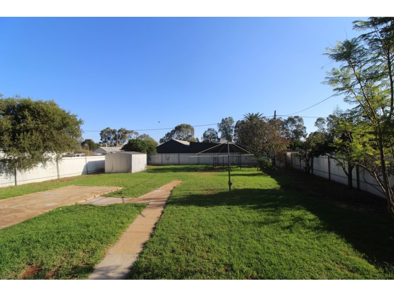 6 Binguie Street, Griffith NSW 2680