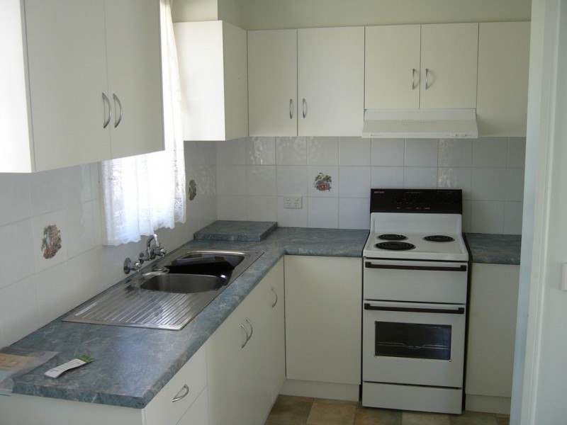 2 SOUTH AVENUE, Yenda NSW 2681