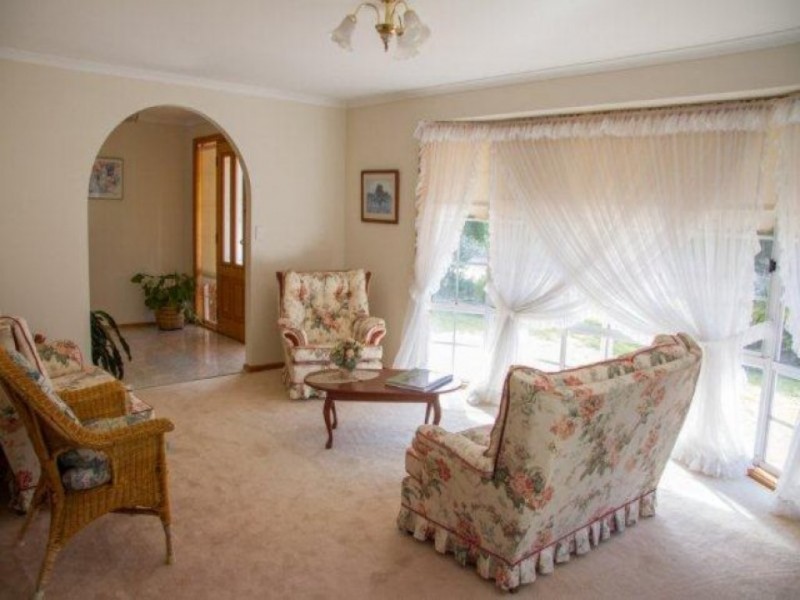 65 SCHOOL STREET, Hanwood NSW 2680