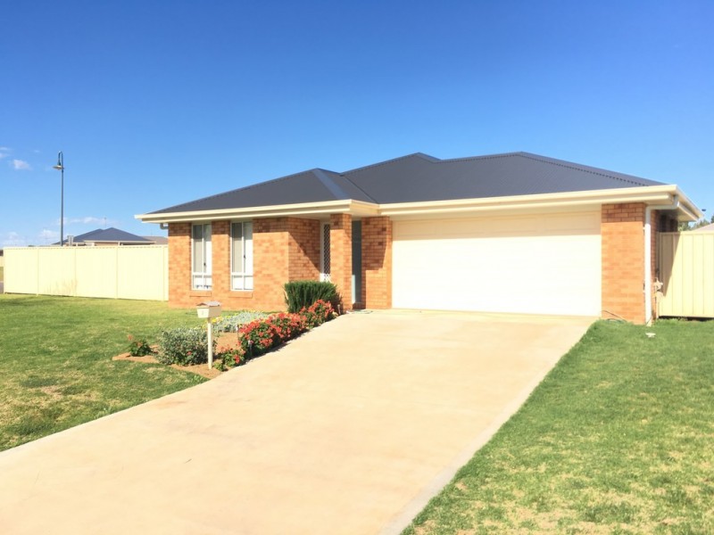 2 Rosewood Drive, Griffith NSW 2680