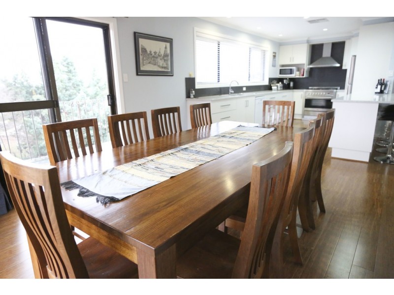 24 Holmes Crescent, Griffith NSW 2680