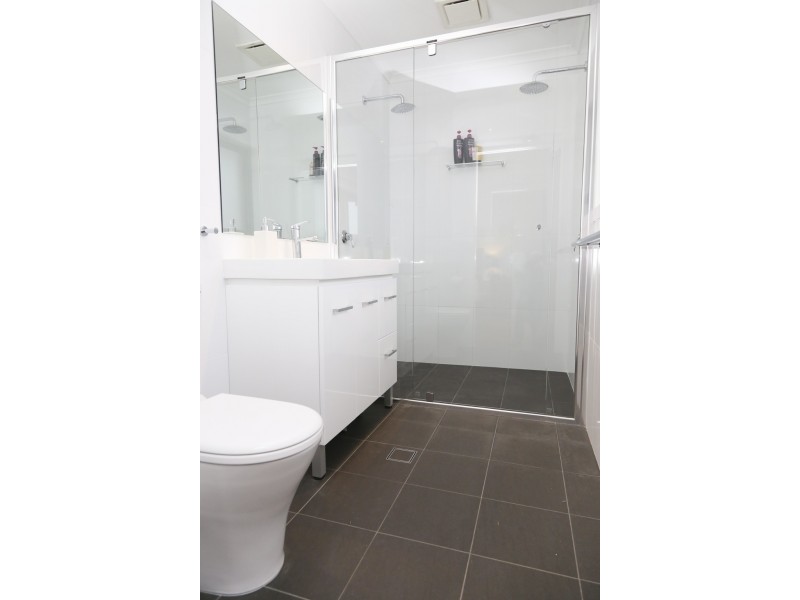 24 Holmes Crescent, Griffith NSW 2680