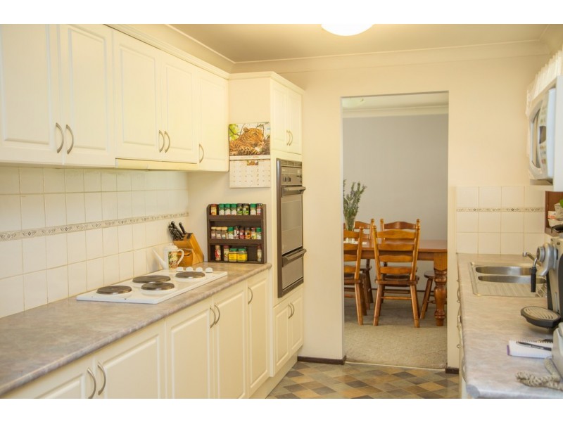 23 School Street, Hanwood NSW 2680