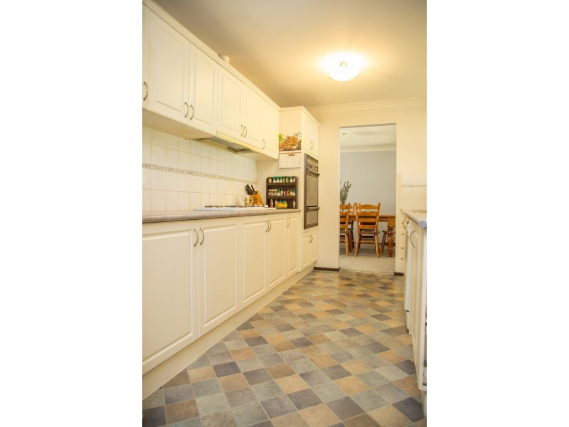 23 School Street, Hanwood NSW 2680