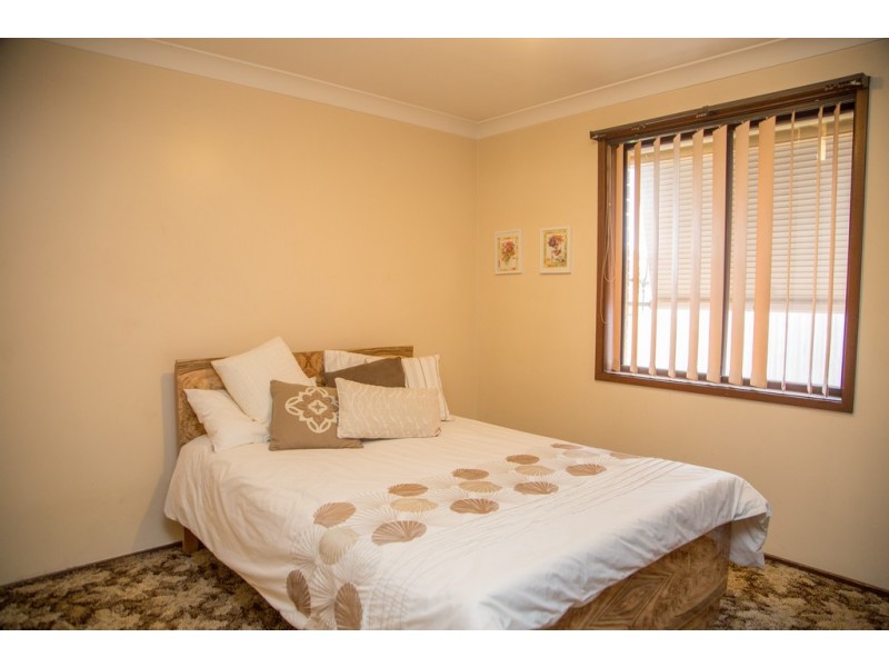 23 School Street, Hanwood NSW 2680