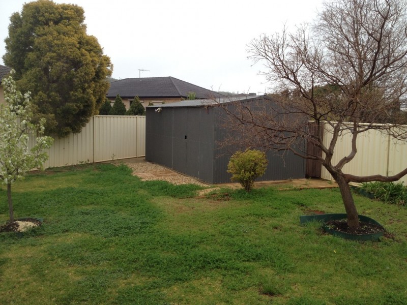 10 BALLESTRIN STREET, Griffith NSW 2680