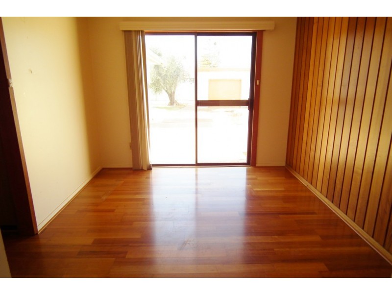 29 Blumer Avenue, Griffith NSW 2680