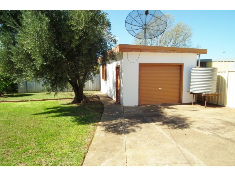 29 Blumer Avenue, Griffith NSW 2680