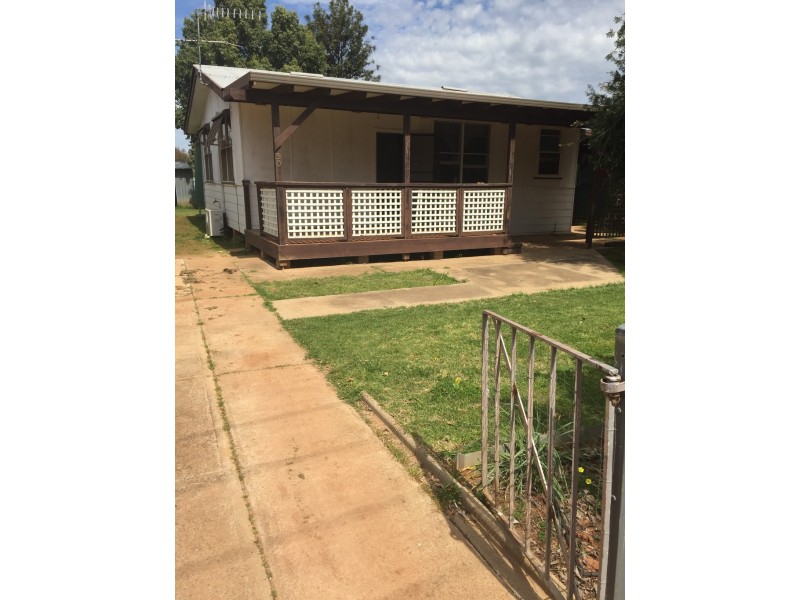 30 Mulga Street, Barellan NSW 2665