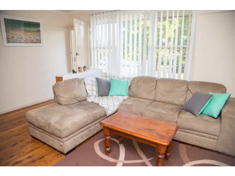 11 Walter Bull Crescent, Griffith NSW 2680