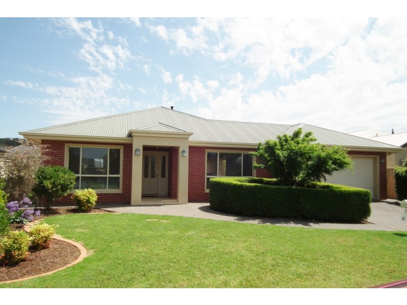 10 Ballestrin Street, Griffith NSW 2680