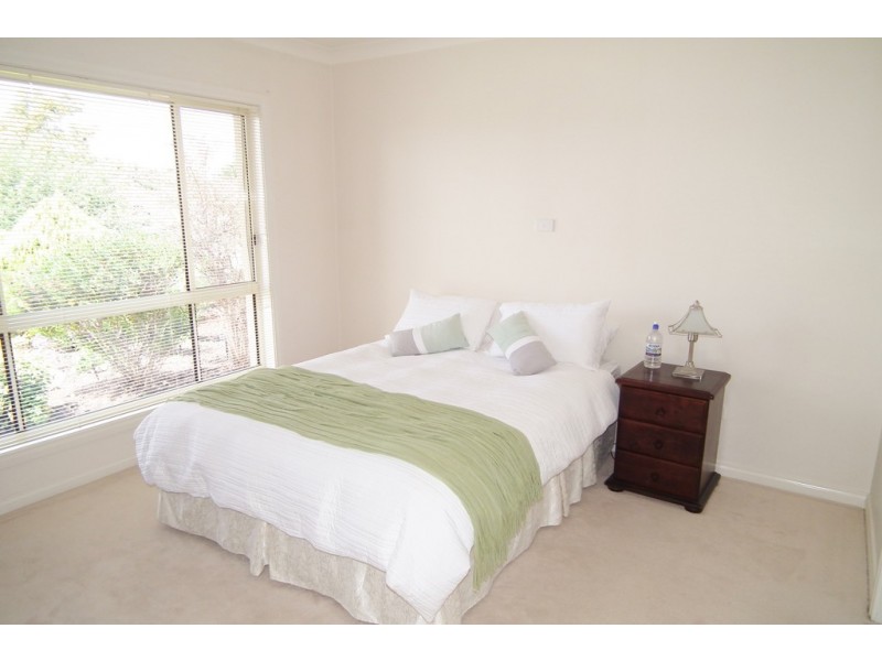 10 Ballestrin Street, Griffith NSW 2680