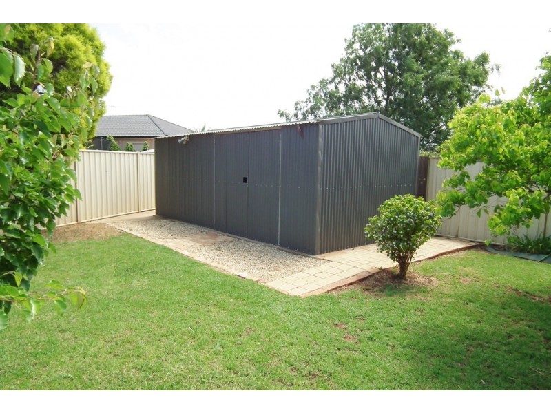 10 Ballestrin Street, Griffith NSW 2680