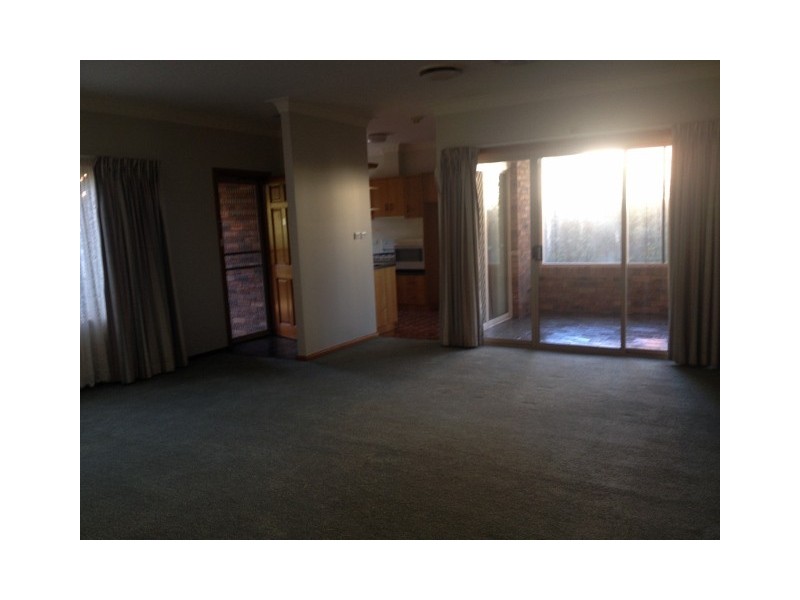 1/54 MESSNER STREET, Griffith NSW 2680
