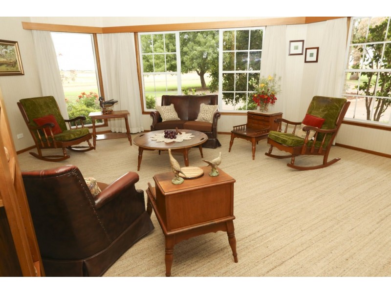 1316 Walla Avenue, Griffith NSW 2680