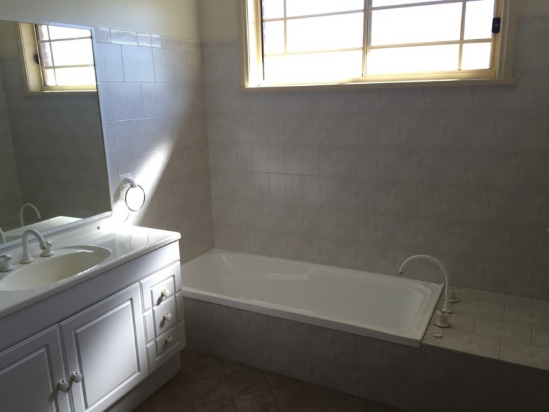 3 NORTHGROVE, Griffith NSW 2680