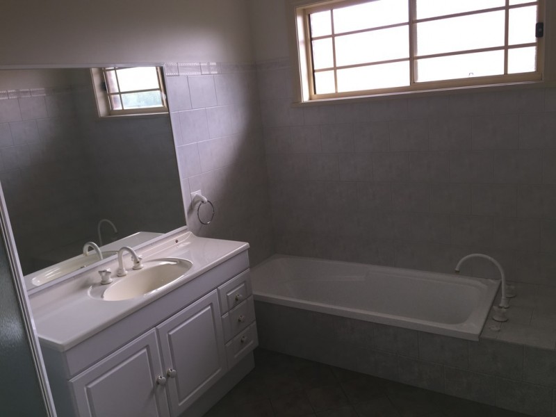 3 NORTHGROVE, Griffith NSW 2680