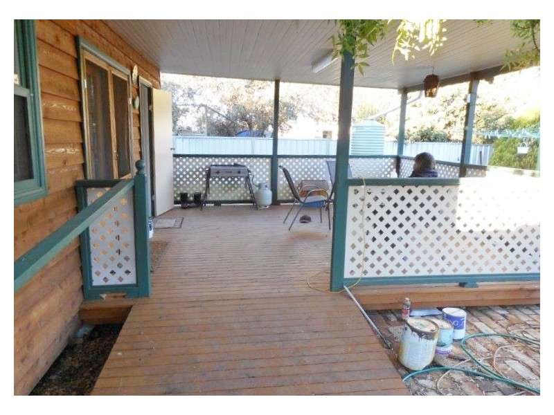 8 Henry Street, Hillston NSW 2675