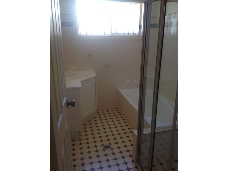 2/45 Bowditch Place, Griffith NSW 2680