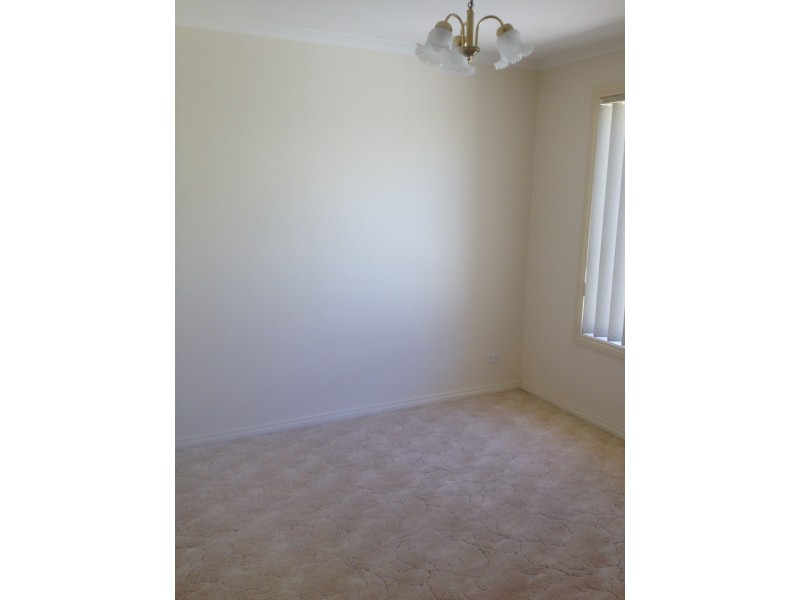2/45 Bowditch Place, Griffith NSW 2680