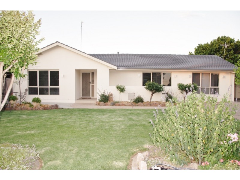 17 Webster Street, Griffith NSW 2680