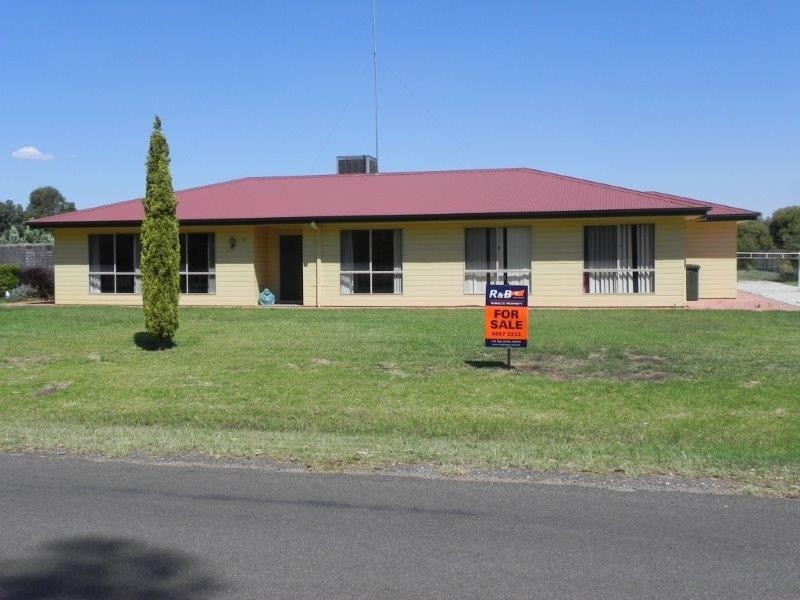 34-36 Lachlan Street, Hillston NSW 2675