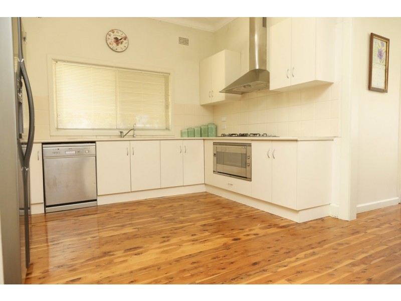 64 Coolah Street, Griffith NSW 2680