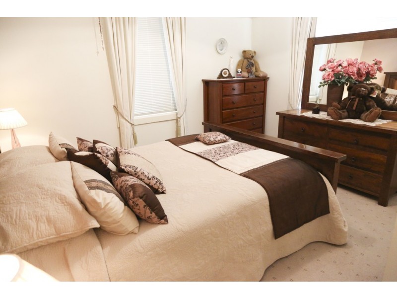 64 Coolah Street, Griffith NSW 2680