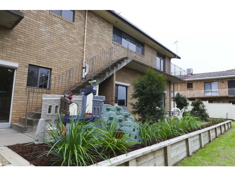 24 Holmes Crescent, Griffith NSW 2680