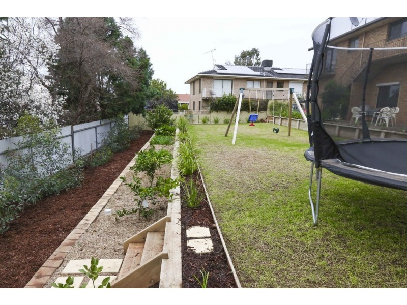 24 Holmes Crescent, Griffith NSW 2680