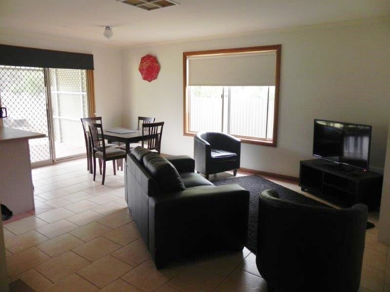 3 Burns Street, Hillston NSW 2675