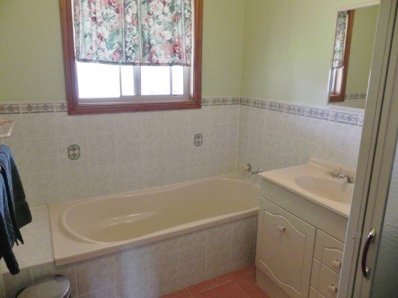 3 Burns Street, Hillston NSW 2675