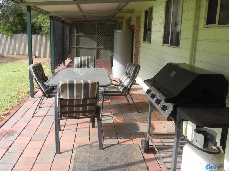 3 Burns Street, Hillston NSW 2675