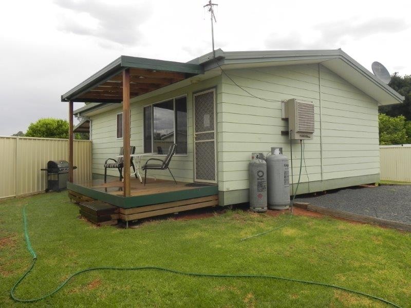 3 Burns Street, Hillston NSW 2675