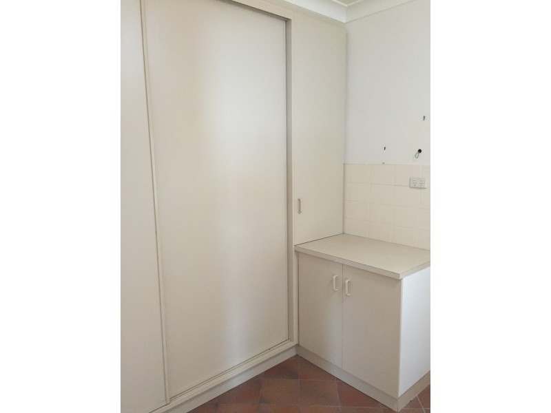 2/54 Messner Street, Griffith NSW 2680