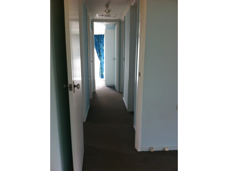 2 SOUTH AVENUE, Yenda NSW 2681