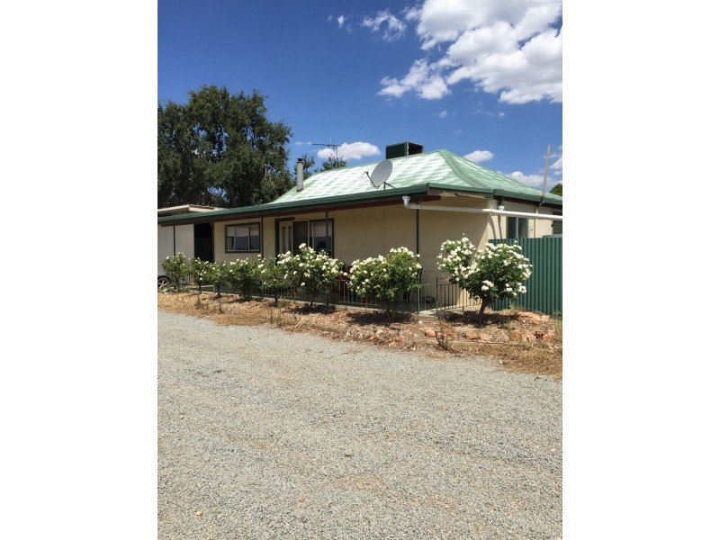 674 BROMBAL ROAD, Griffith NSW 2680