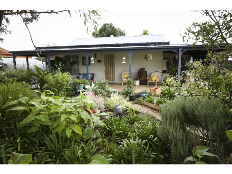 706 McCormack Road, Yoogali NSW 2680