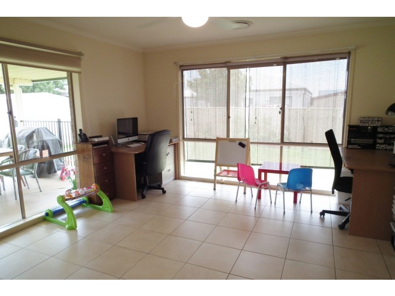 13 Rowley Street, Griffith NSW 2680